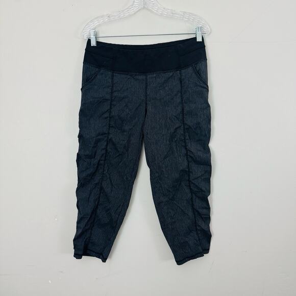 Lucy Activewear Gray Ruched Side Cropped Pants Women’s Size M - Picture 1 of 7